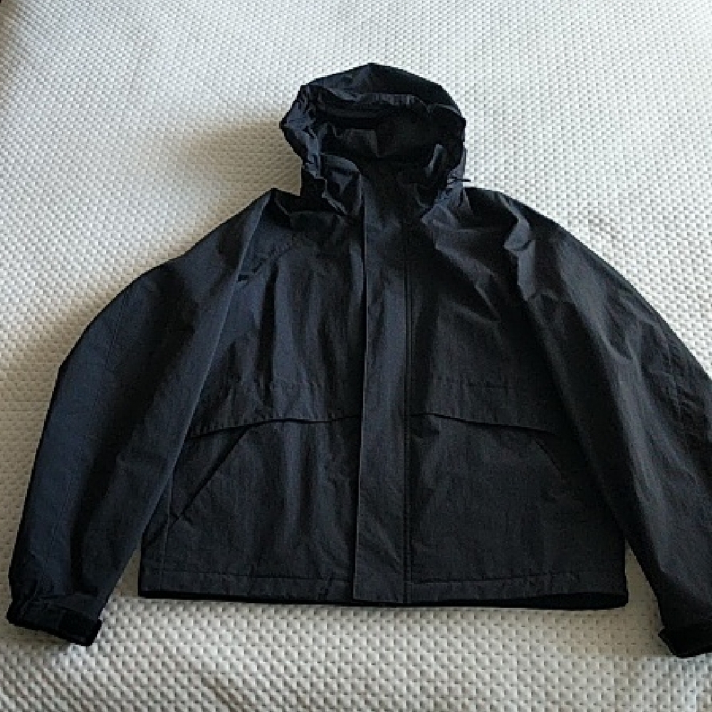 Uniqlo Windbreaker Jacket